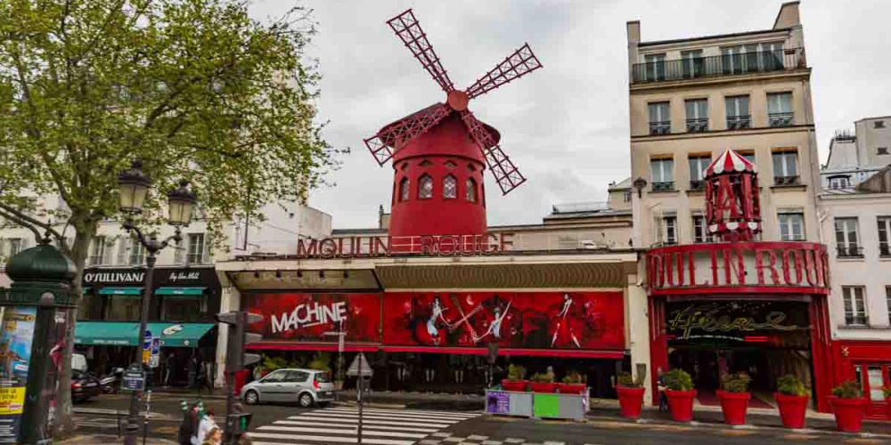 Moulin Rouge em Onde se Hospedar em Paris