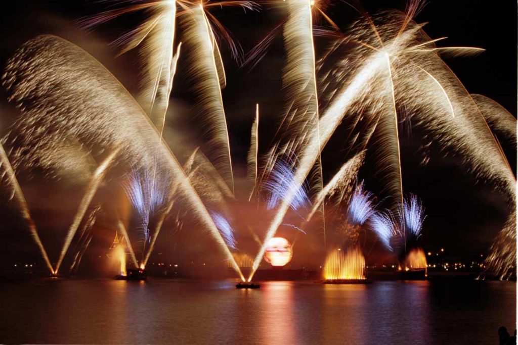 Show IllumiNations em Epcot em Parques da Disney