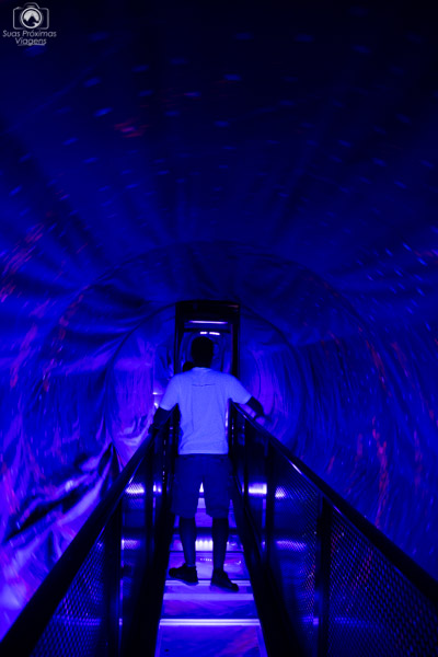 Tunel de Entrada às atrações no wonderworks
