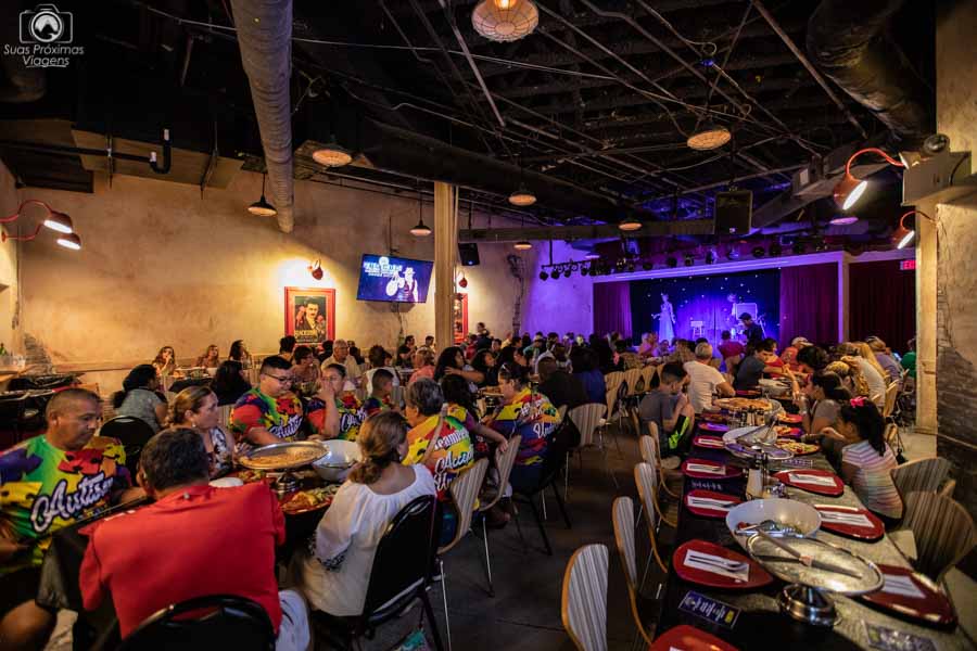 Stand-up Comedy e Pizza no Wonderworks