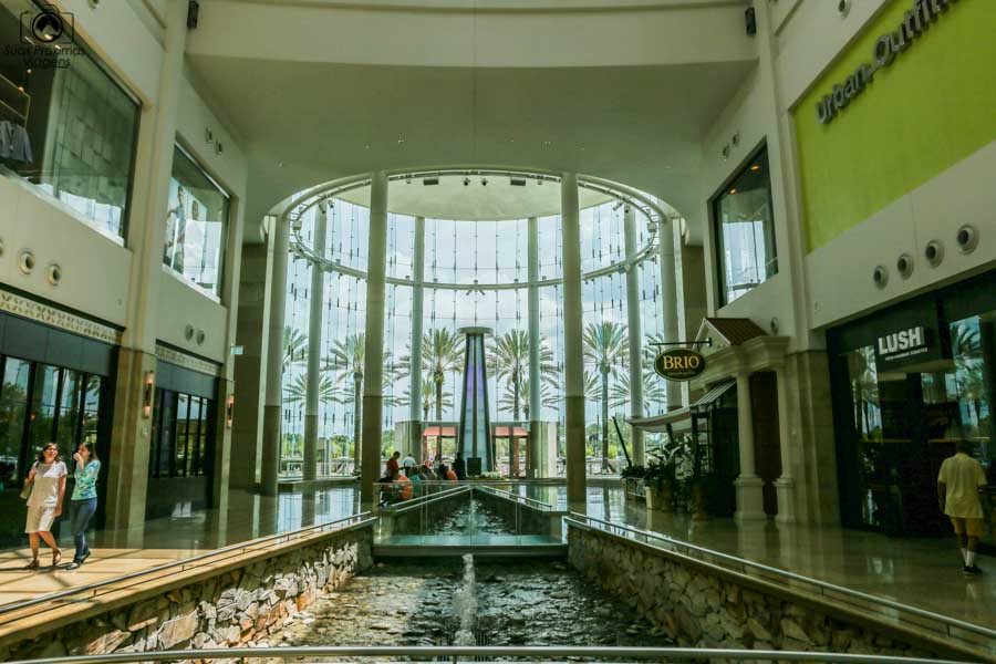 Vitral da Entrada do The Millenia Mall