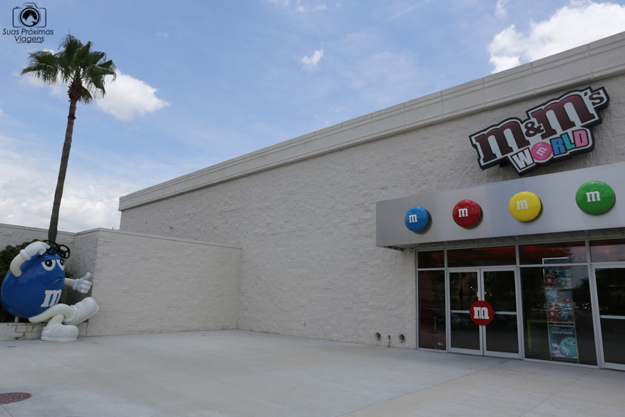 Imagem da Fachada Externa da Loja da M&M em Compras em Orlando