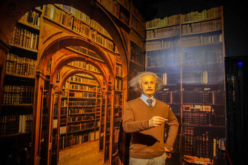 Vista da Estátua de Cera do Albert Einstein em o que fazer em Foz do Iguaçu