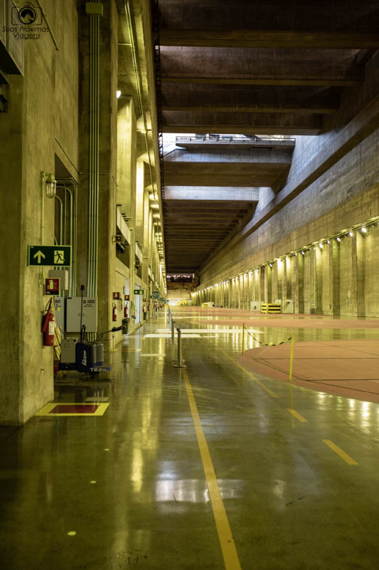 Vista do Interior da Usina, sobre os geradore