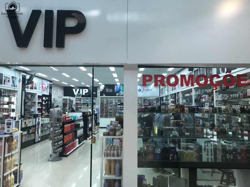 Vista da entrada da loja VIP, Shopping Del Este