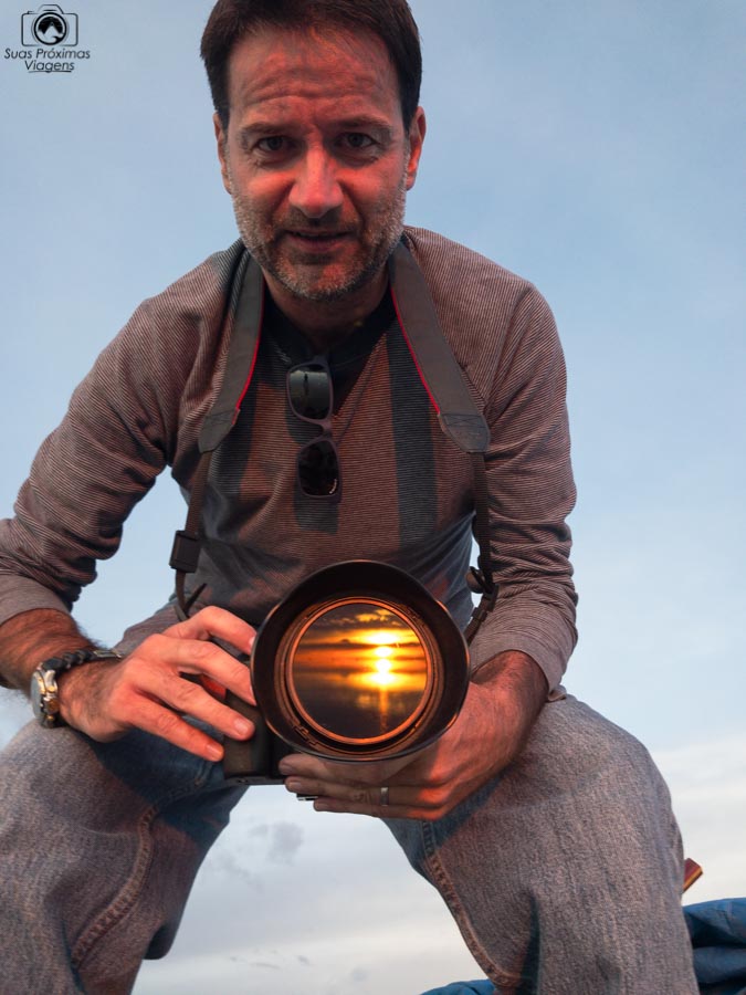 Foto de cima do carro no salar do Uyuni