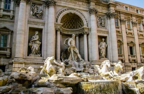 Imagem da Fontana de Trevi em o que fazer em Roma