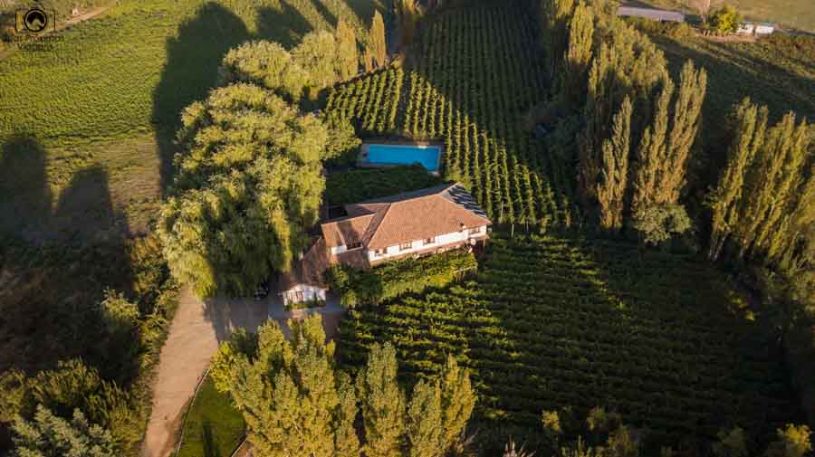 imagem aérea do hotel parronales no valle de colchagua