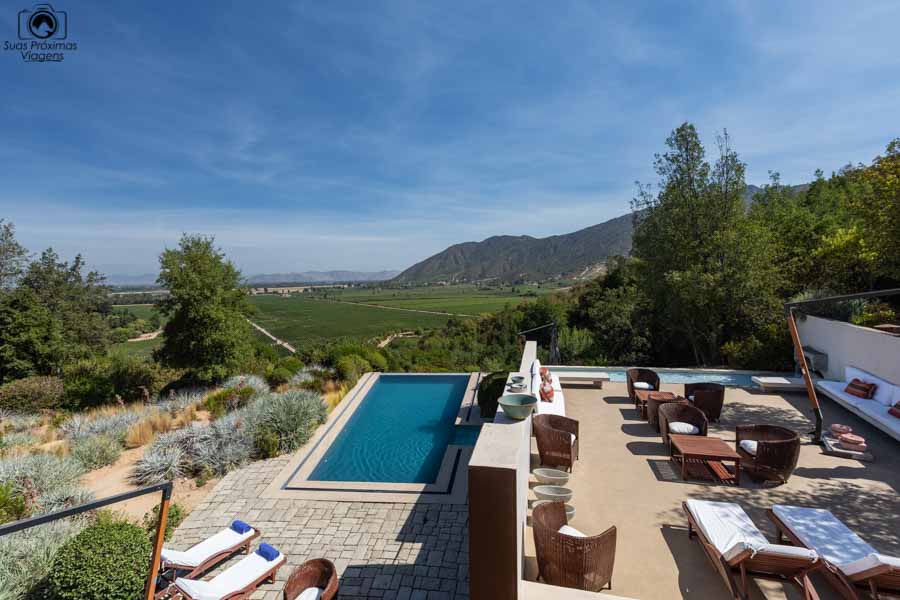Imagem da área da piscina do hotel da viña clos apalta no vale do colchagua