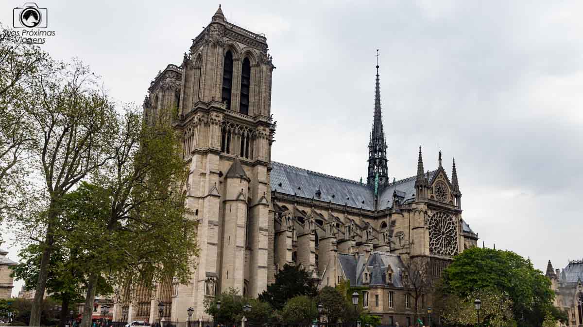 imagem da Catedral Notre Dame em o que fazer em Paris