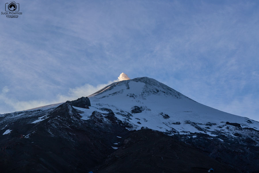 Imagem do Vulcão Villarica no Verão