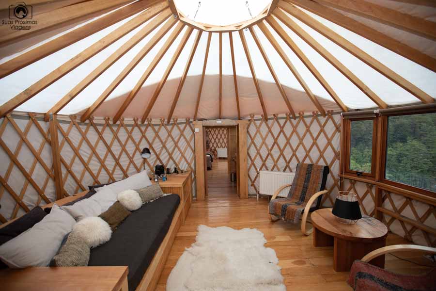 Imagem da sala de estar do Yurt