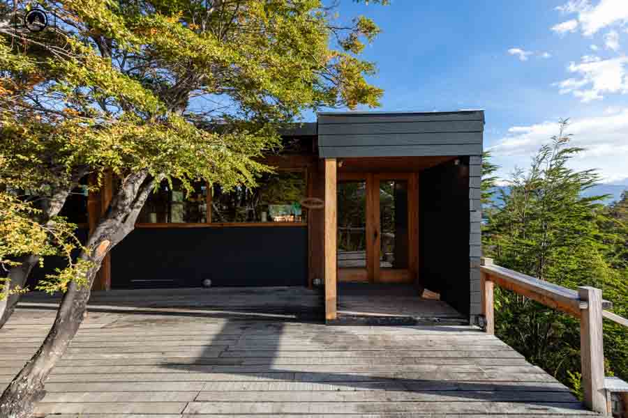 imagem da frente da recepção do Patagonia Camp