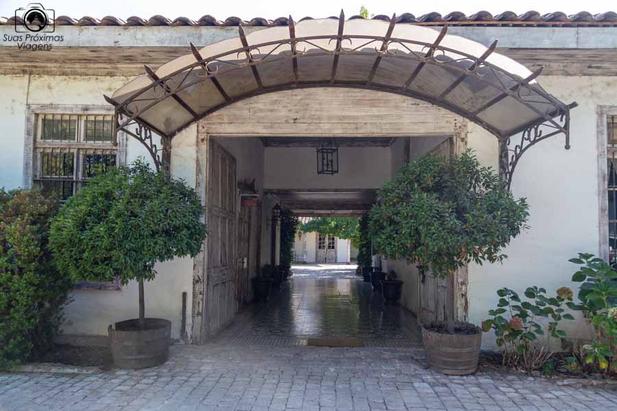 Imagem da entrada do hotel