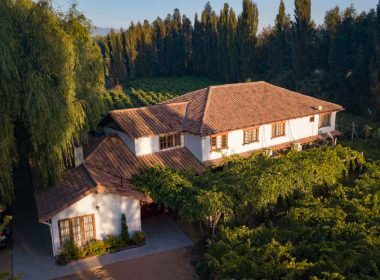 Imagem aérea do hotel parronales