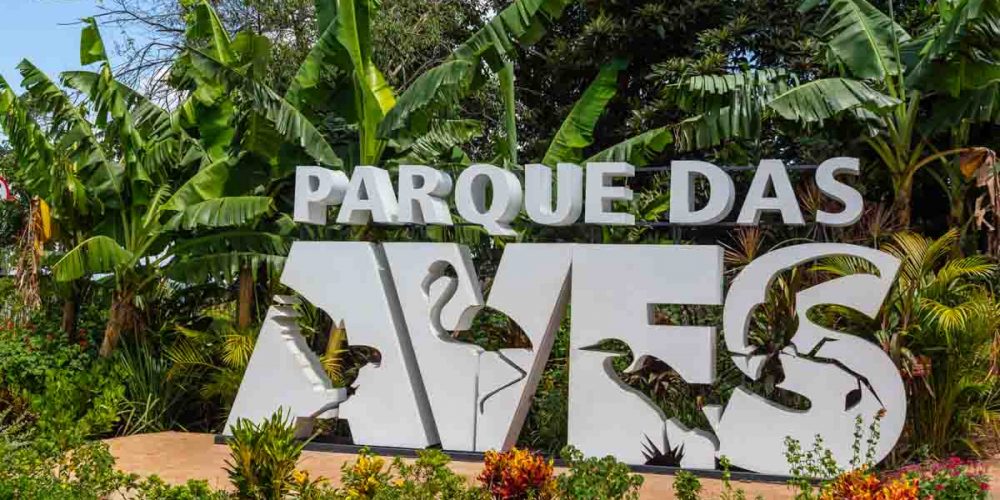imagem da entrada do parque das aves em Foz do Iguaçu
