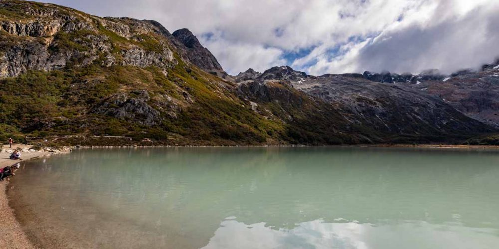 imagem da laguna esmeralda no ushuaia